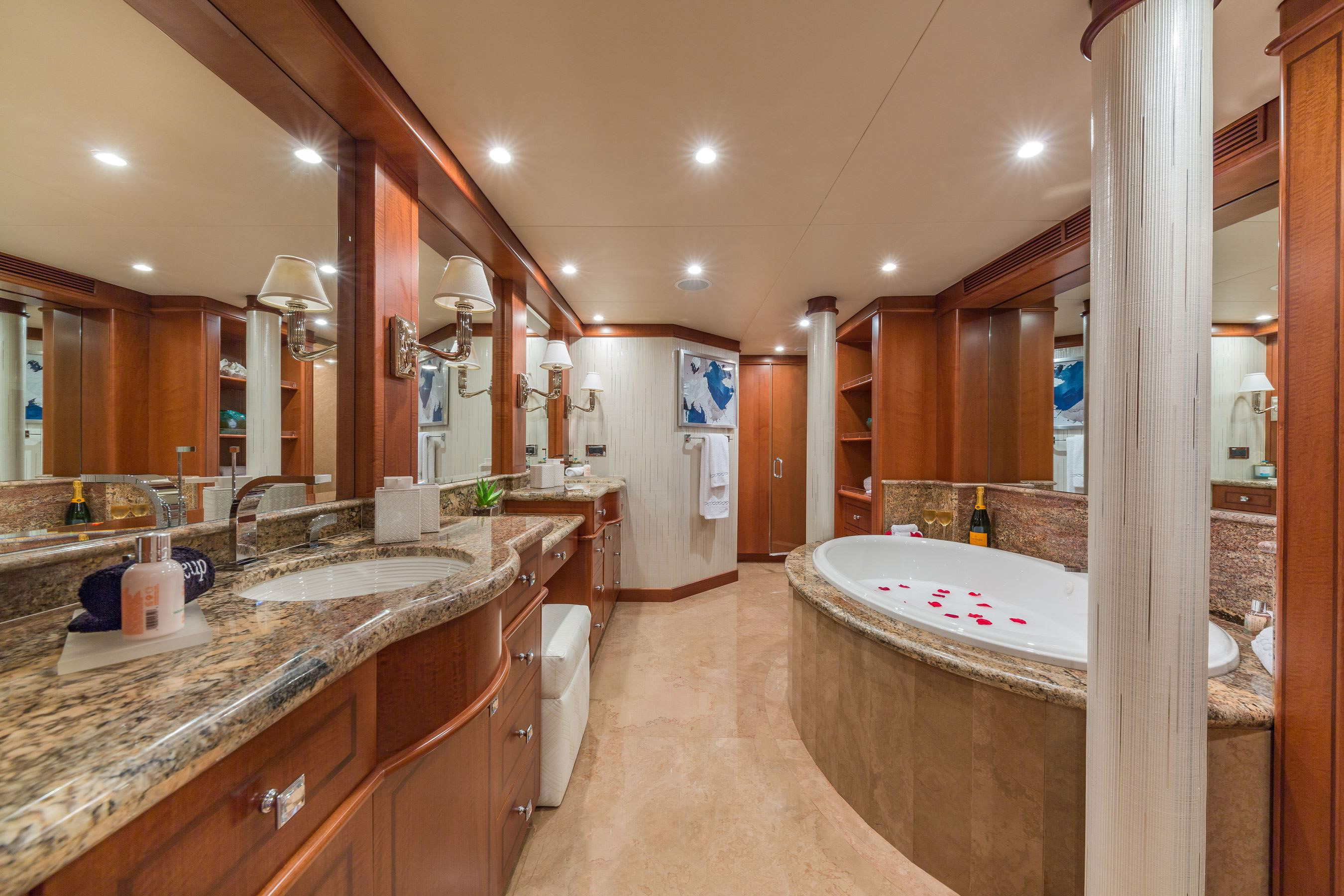 Interior - 40/55