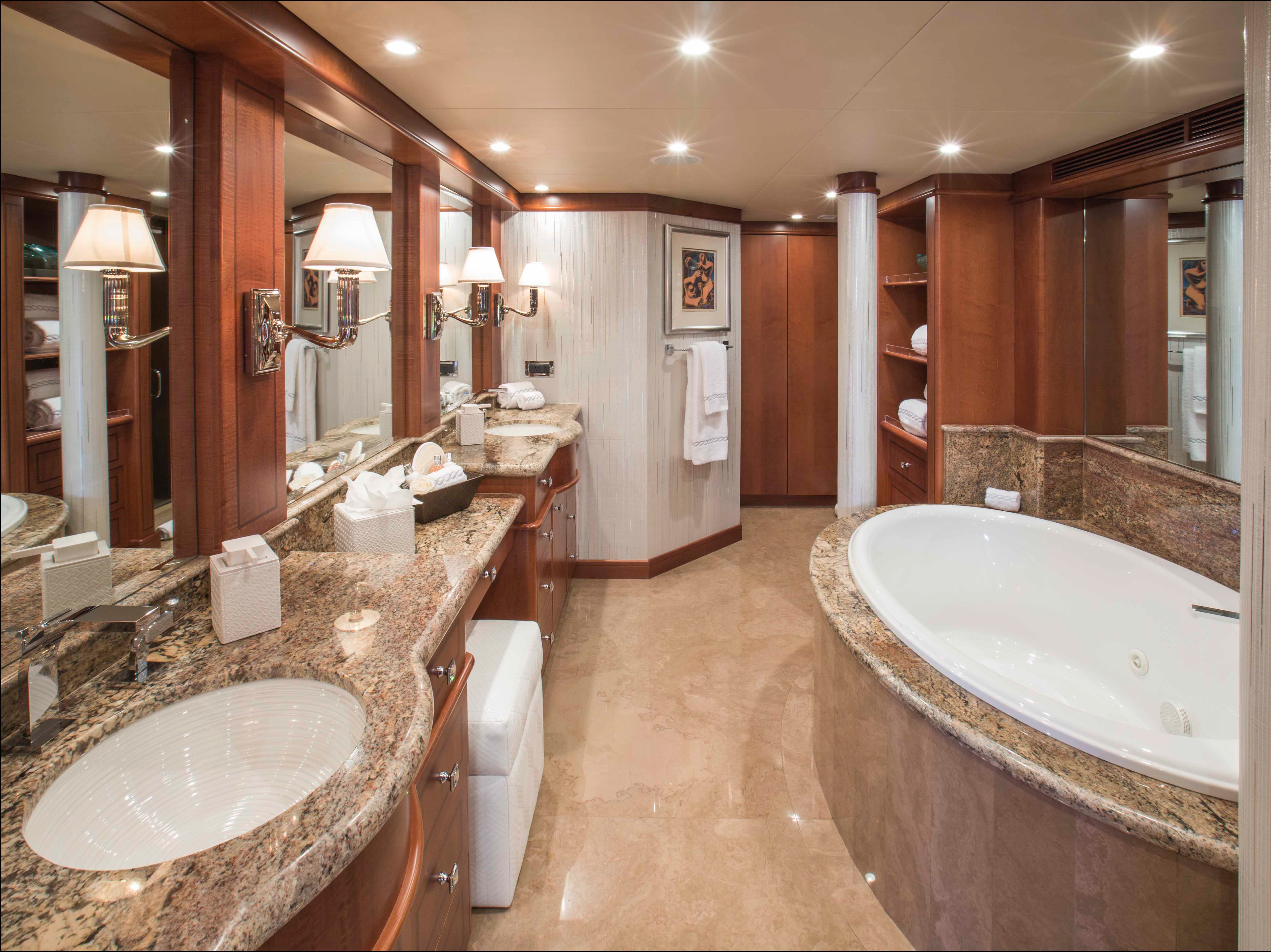 Interior - 42/55
