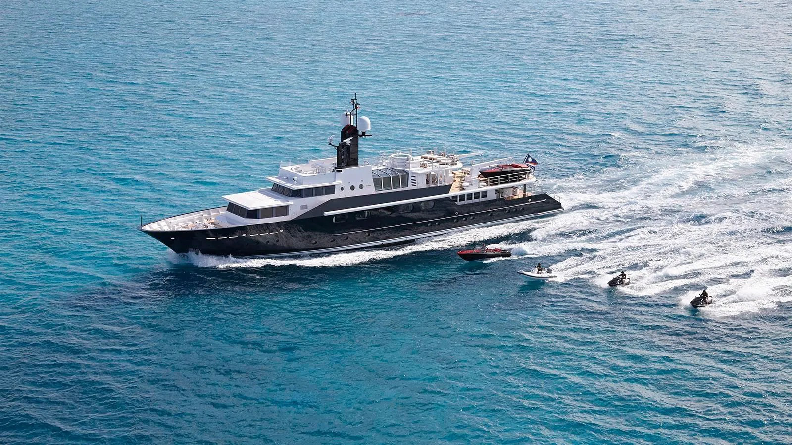 Exterior - 3/9