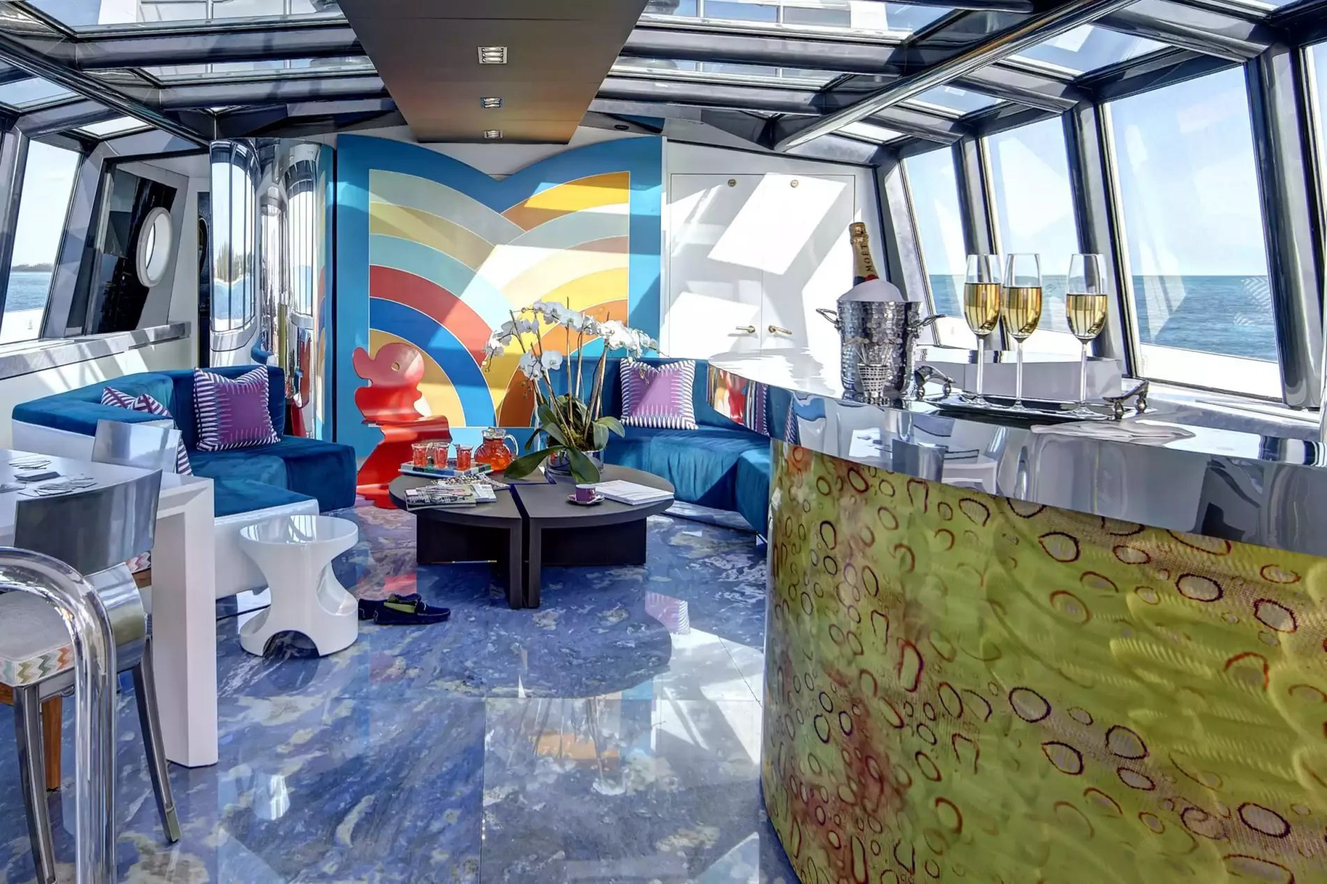 Interior - 2/14