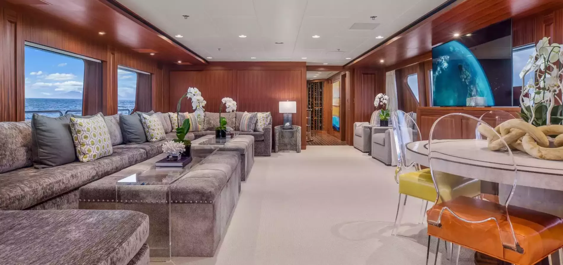 Interior - 2/17