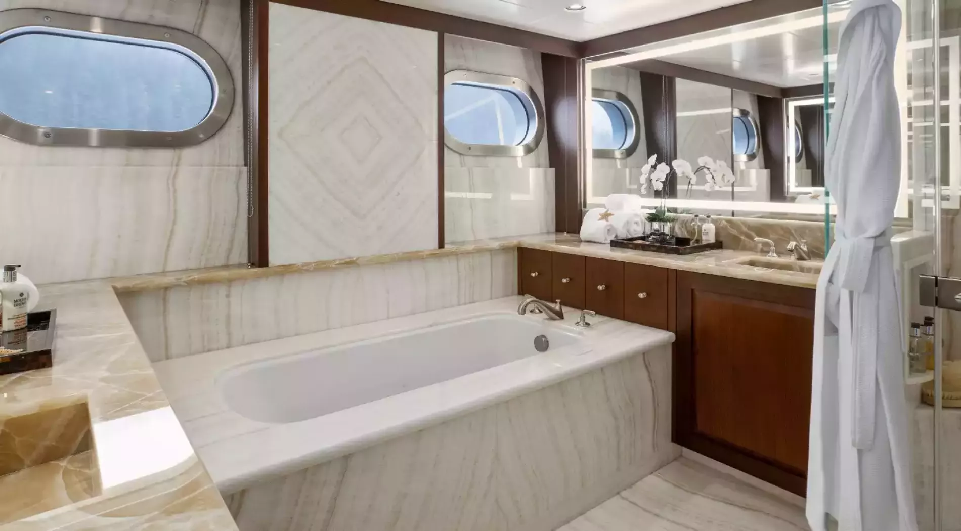 Interior - 14/17