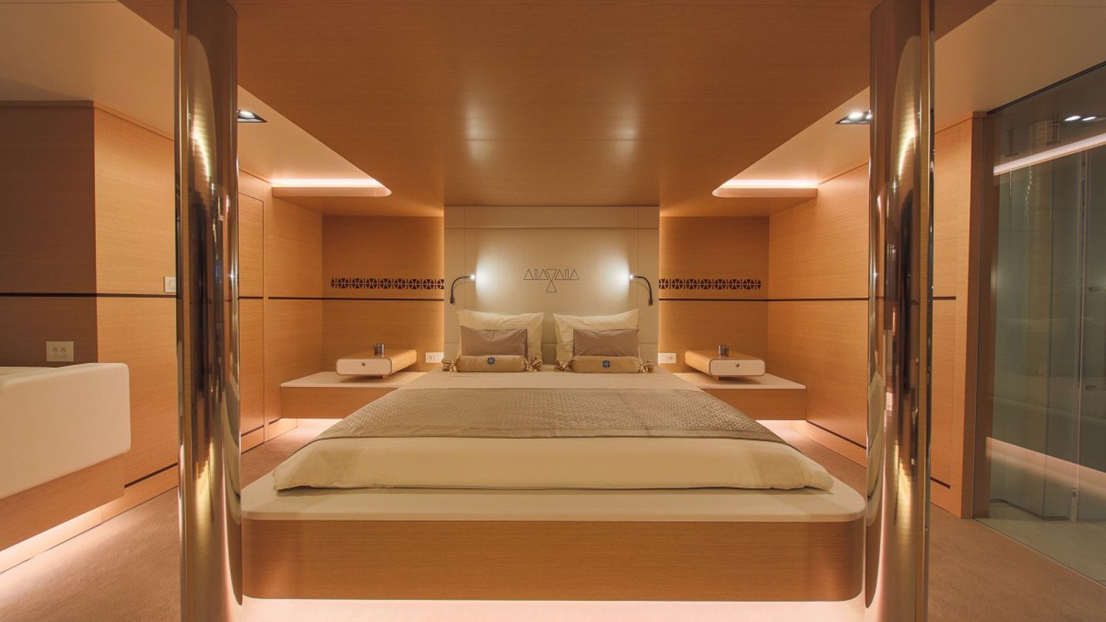 Interior - 18/32
