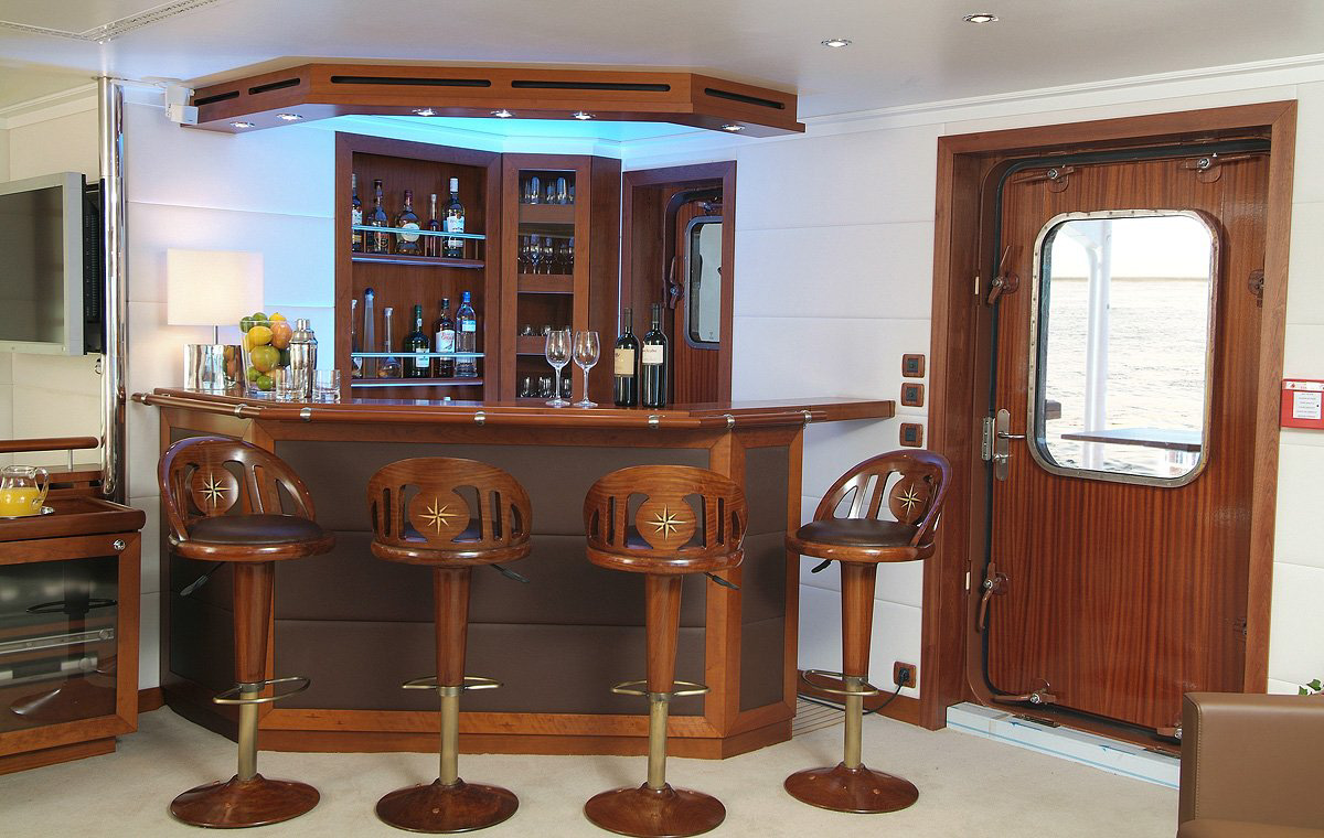 Interior - 4/11