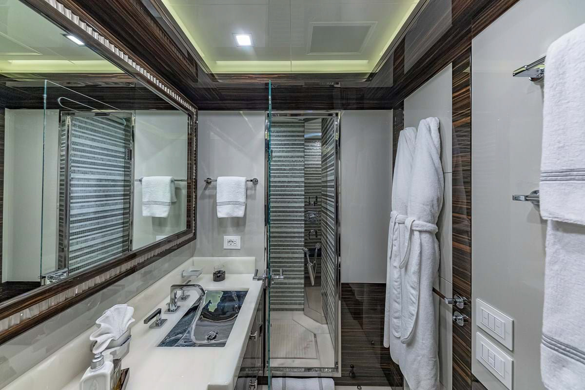 Interior - 21/25