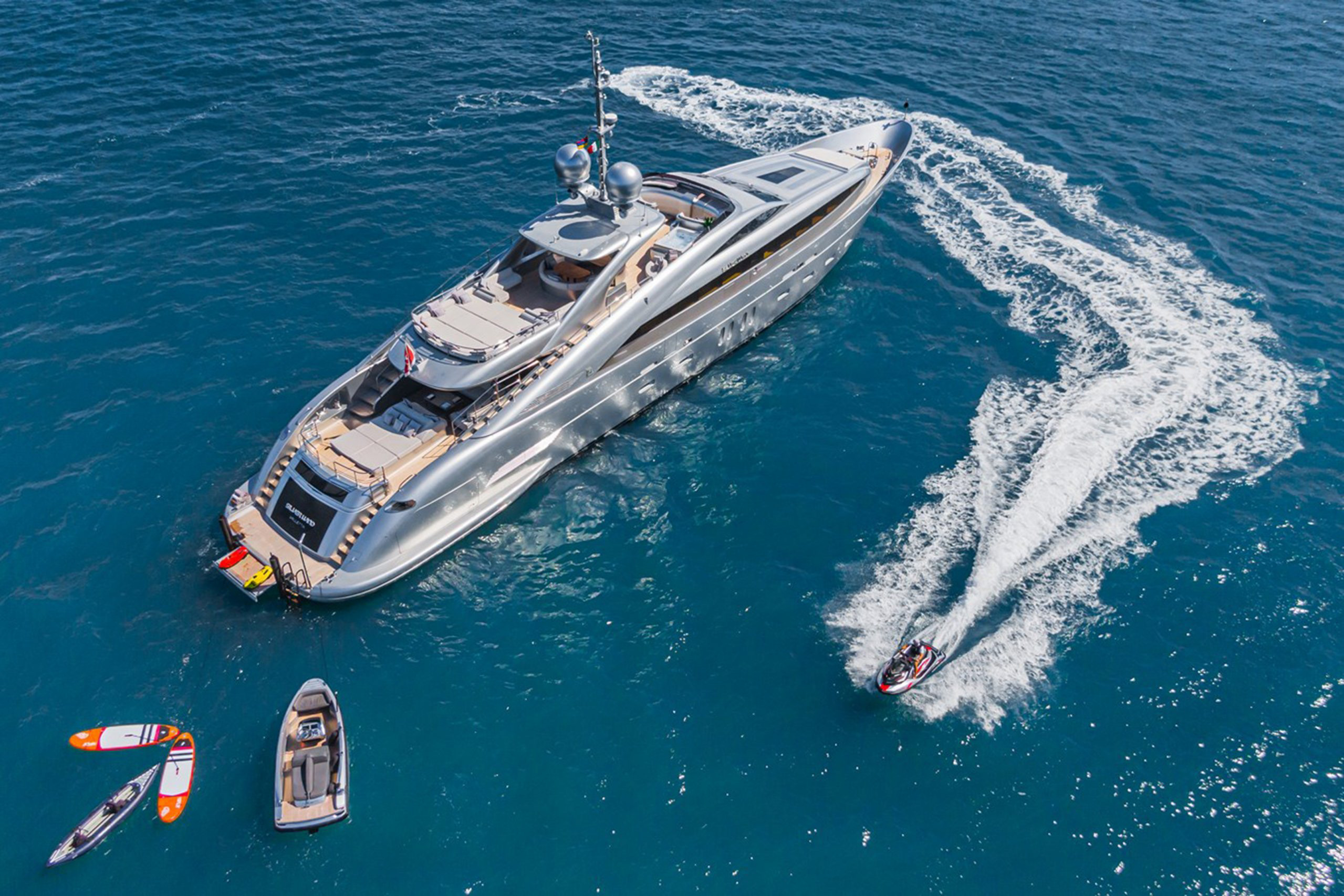Exterior - 16/37