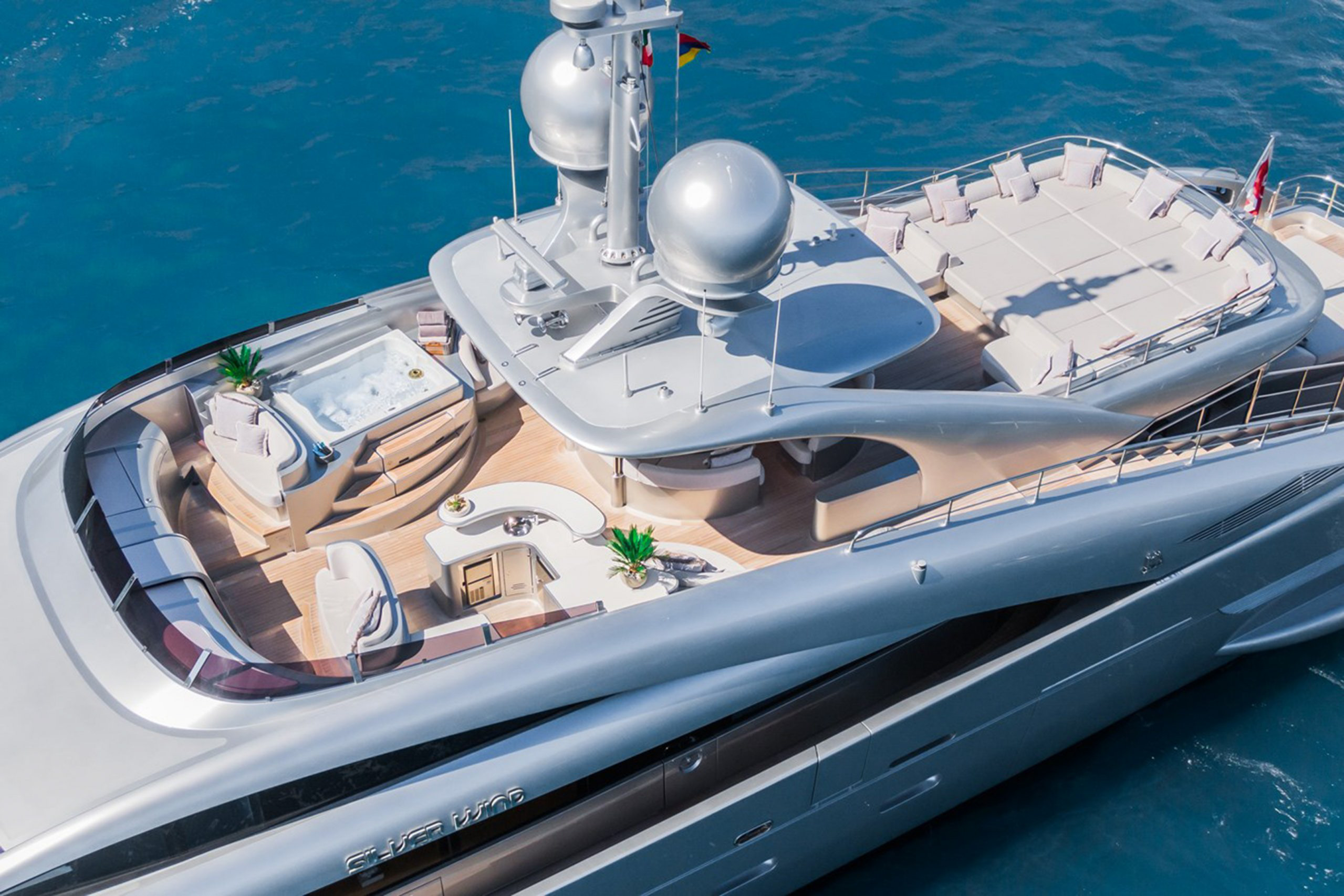 Exterior - 17/37