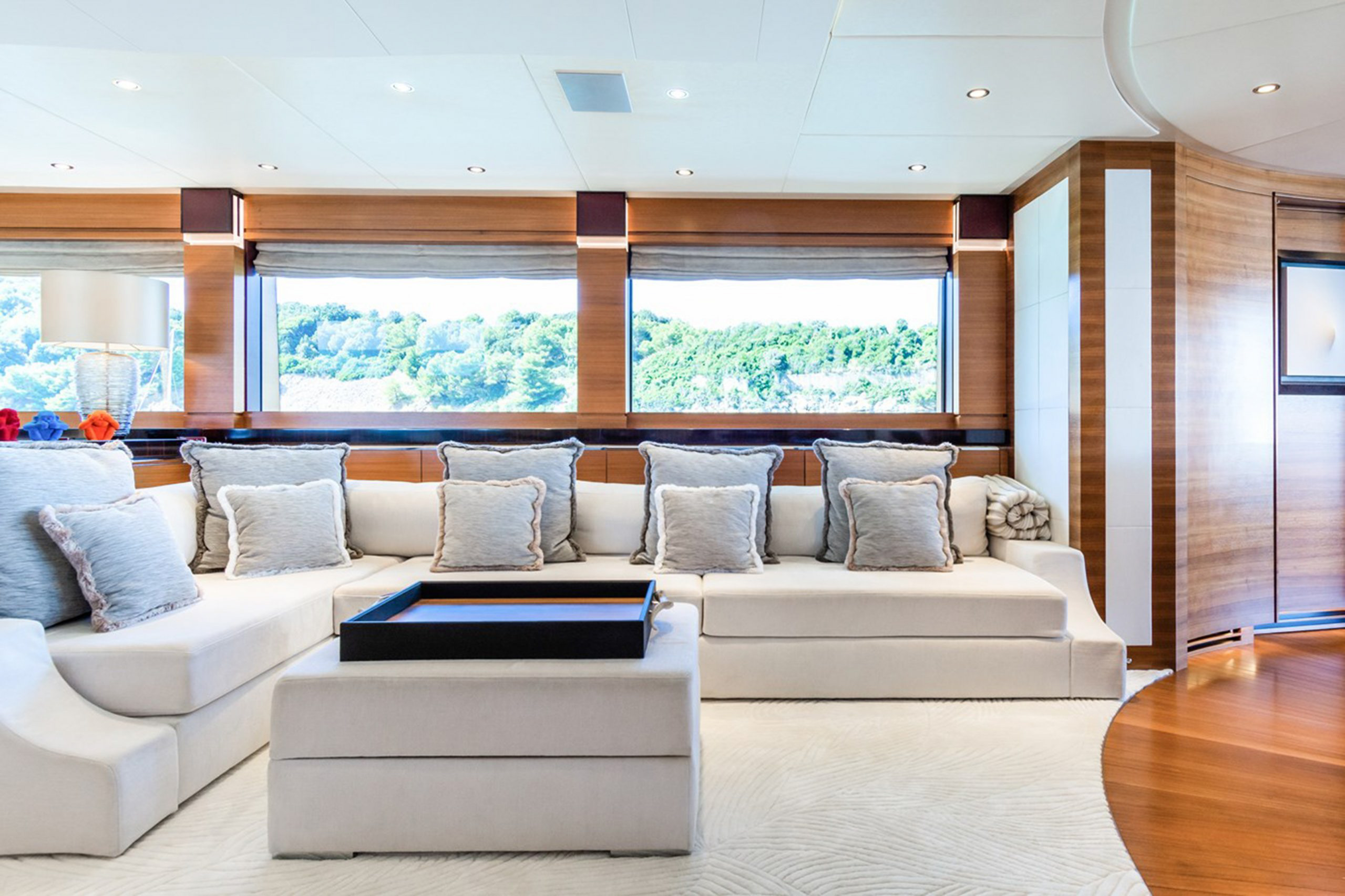 Interior - 4/41