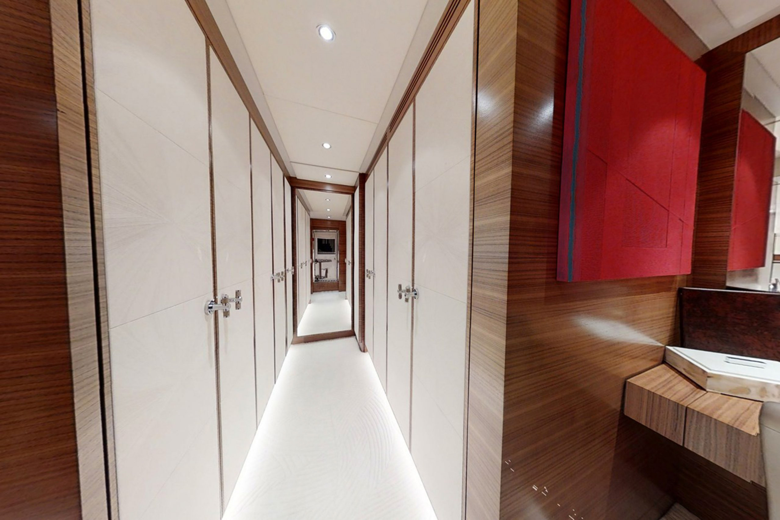 Interior - 10/41