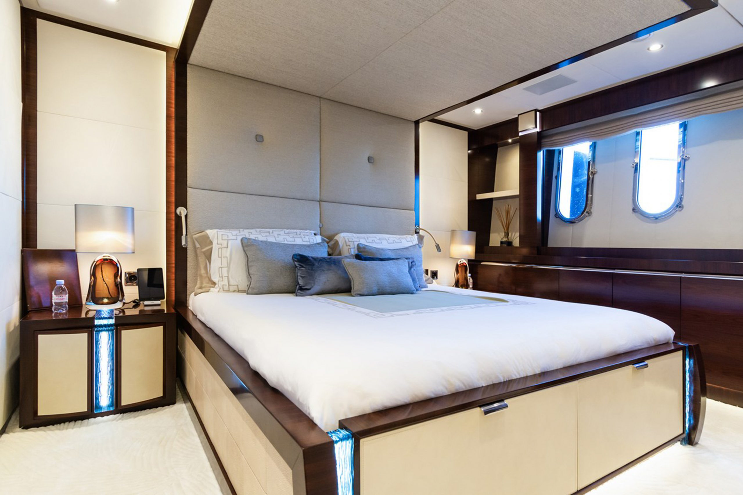 Interior - 26/41