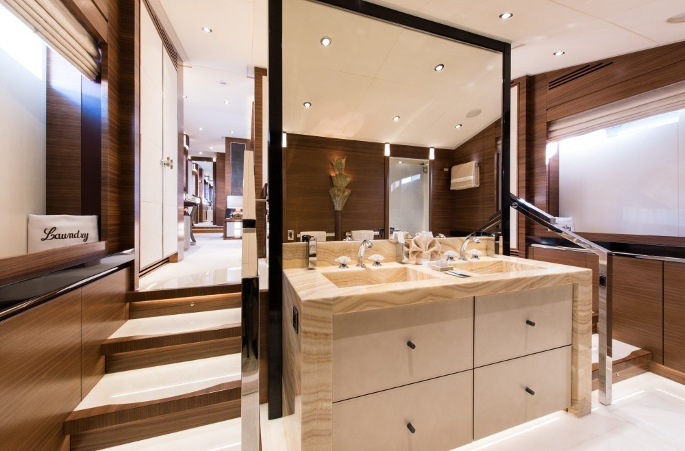 Interior - 29/41