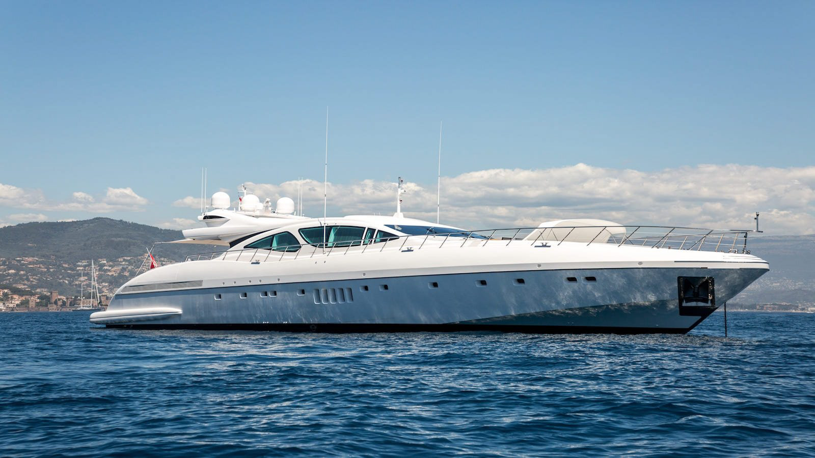 Exterior - 0/33