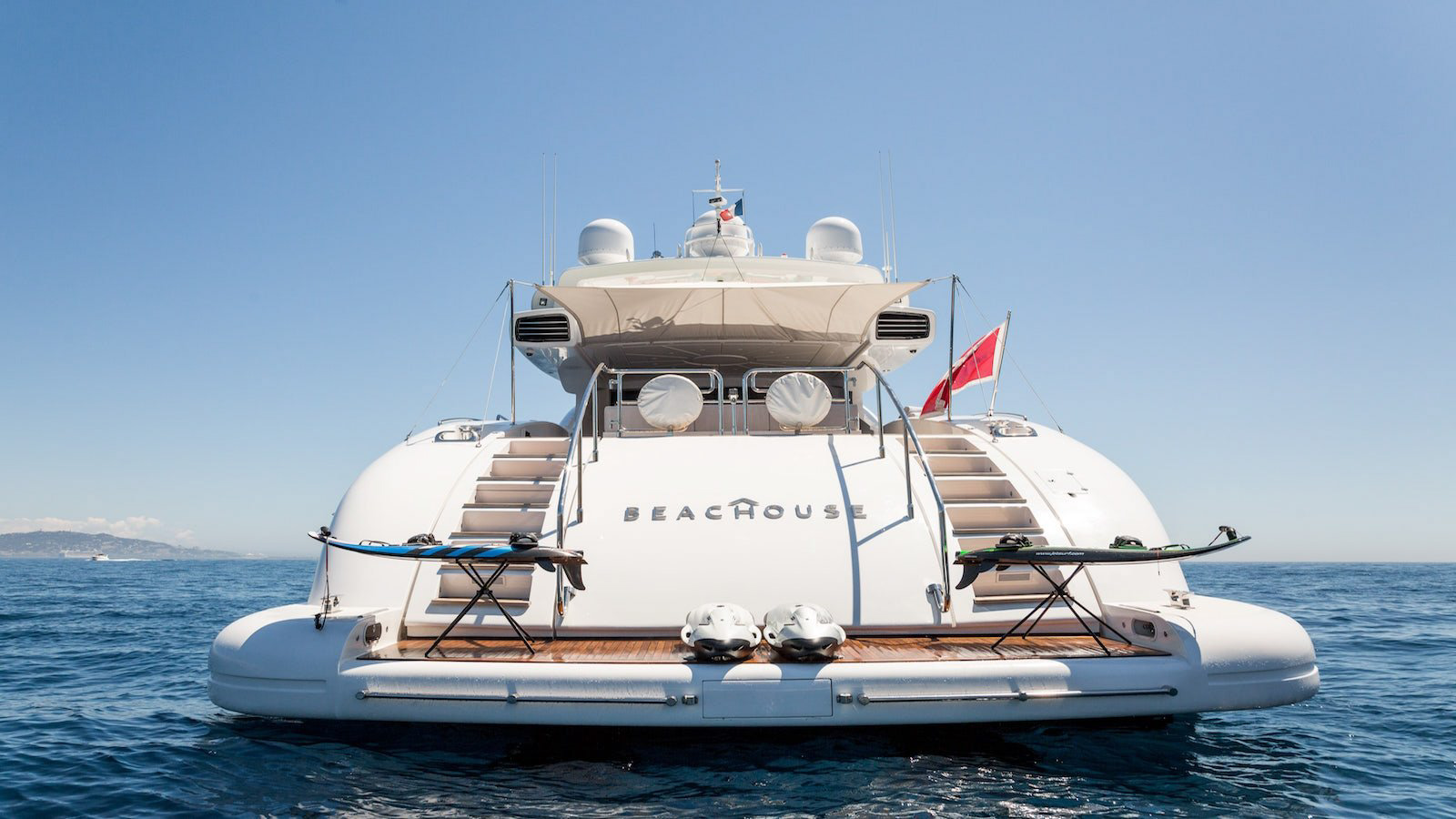 Exterior - 8/33