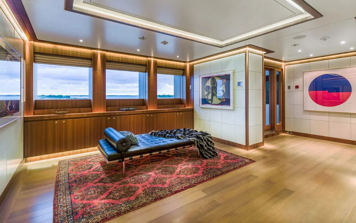 Interior - 16/43