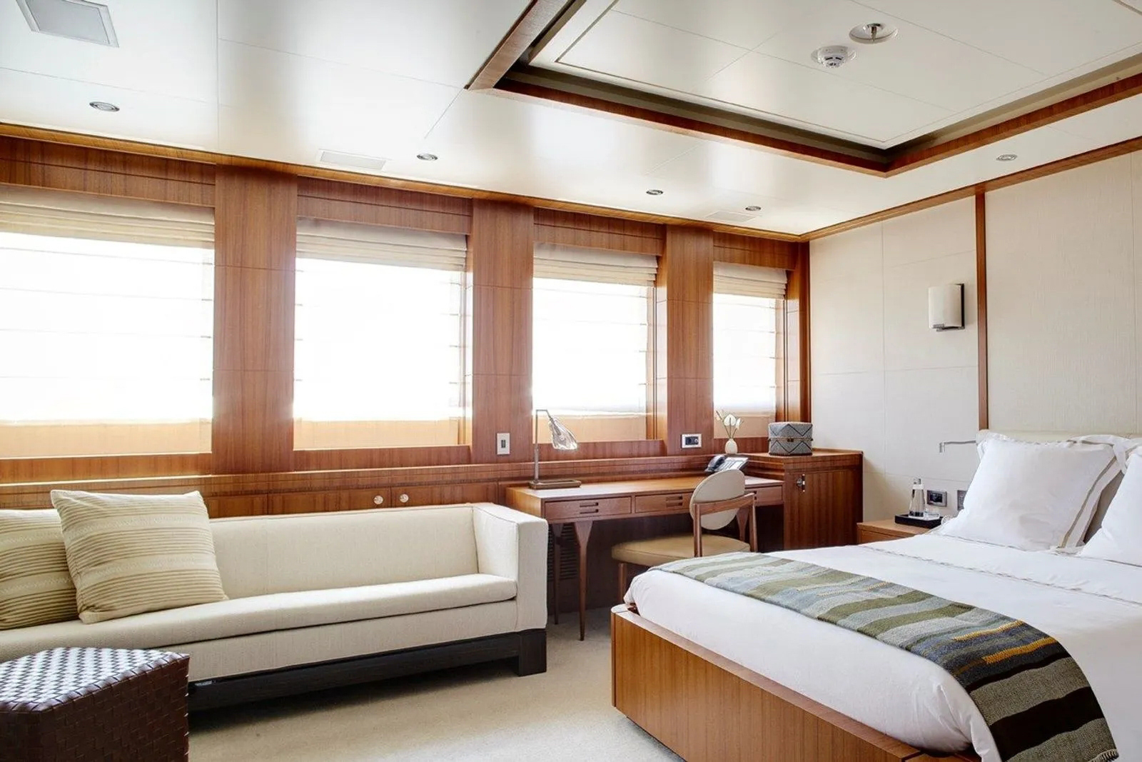 Interior - 22/43