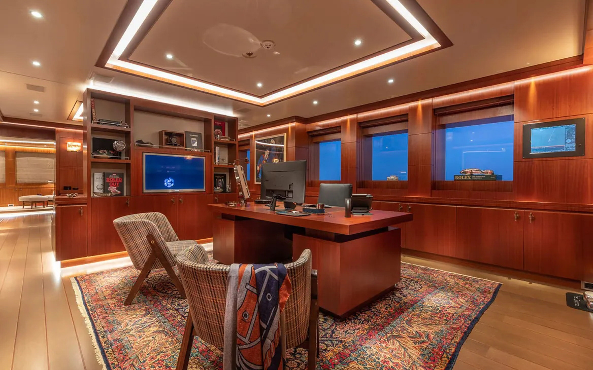 Interior - 30/43