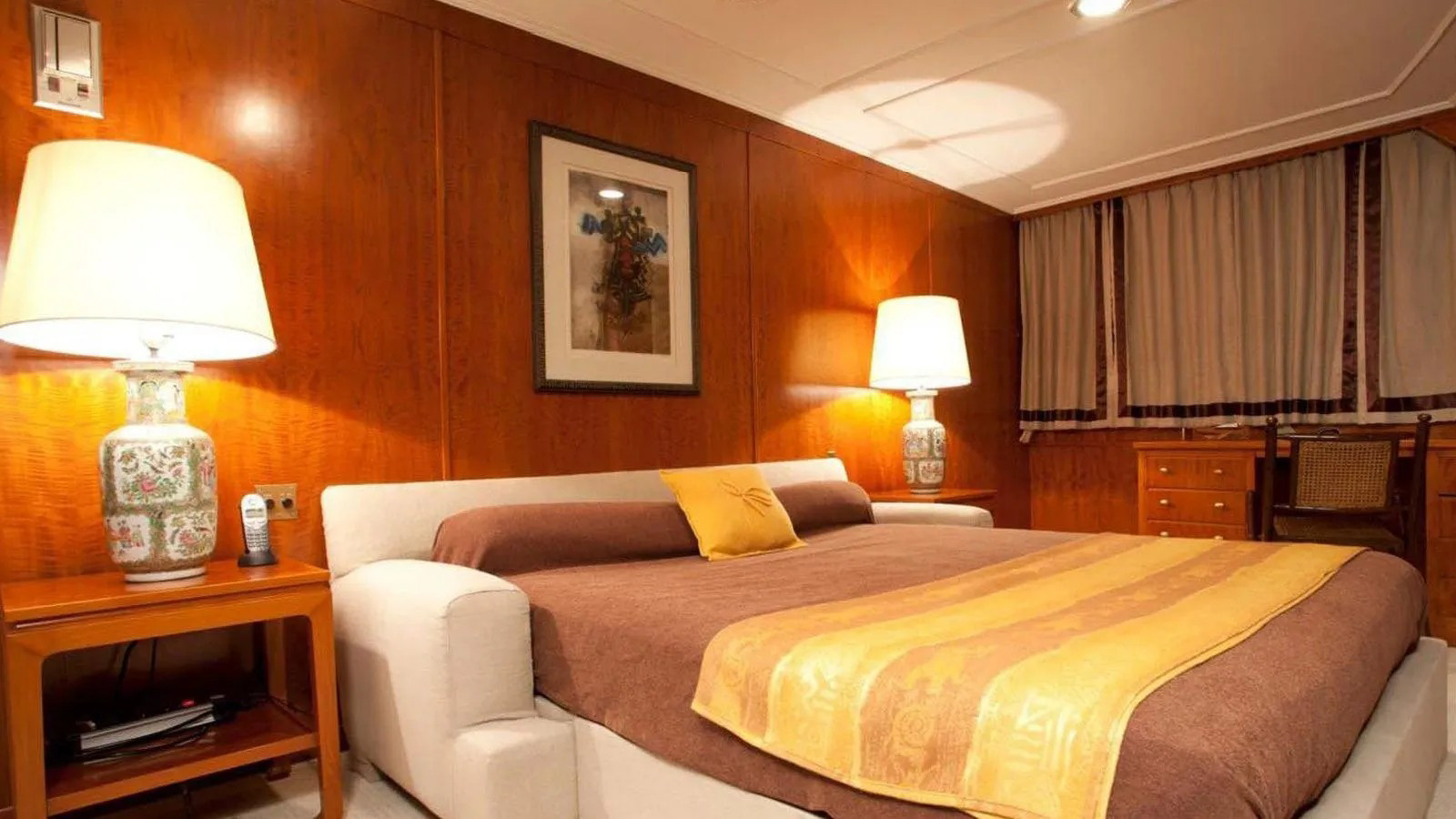Interior - 5/11