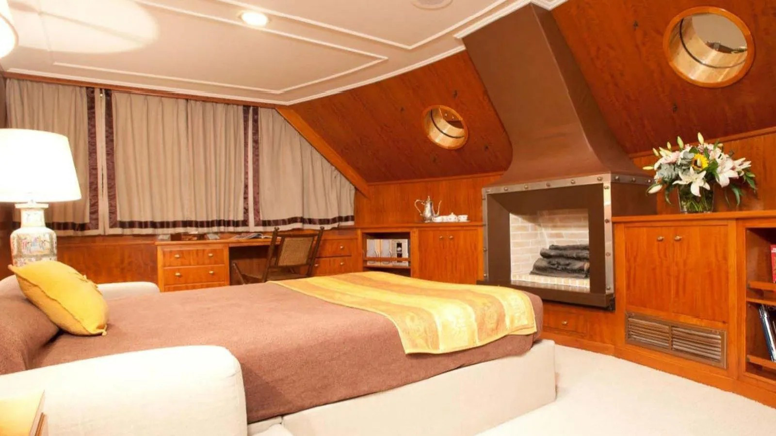 Interior - 6/11