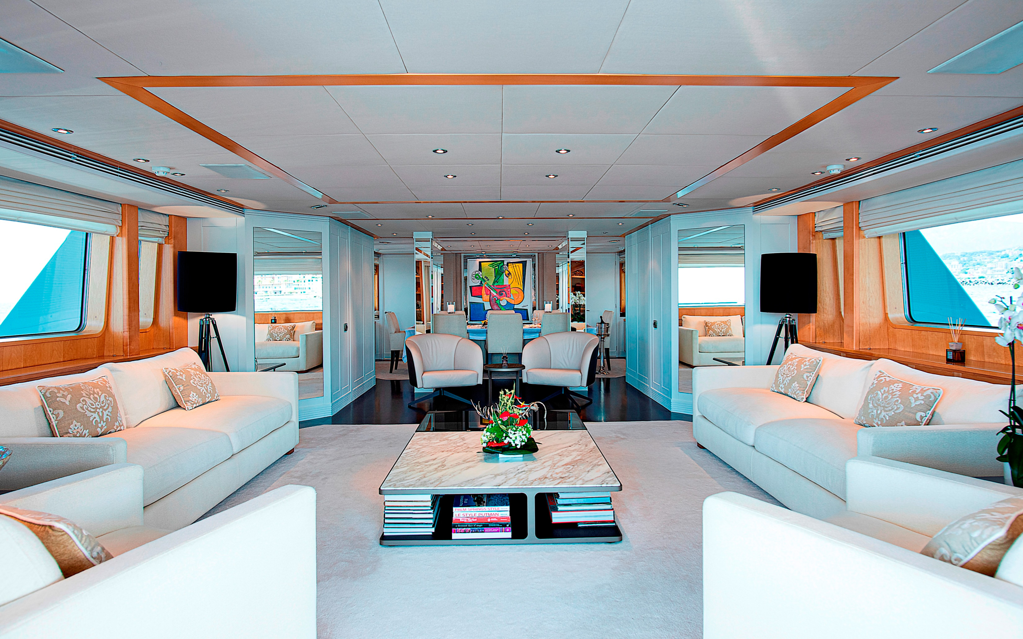 Interior - 1/21