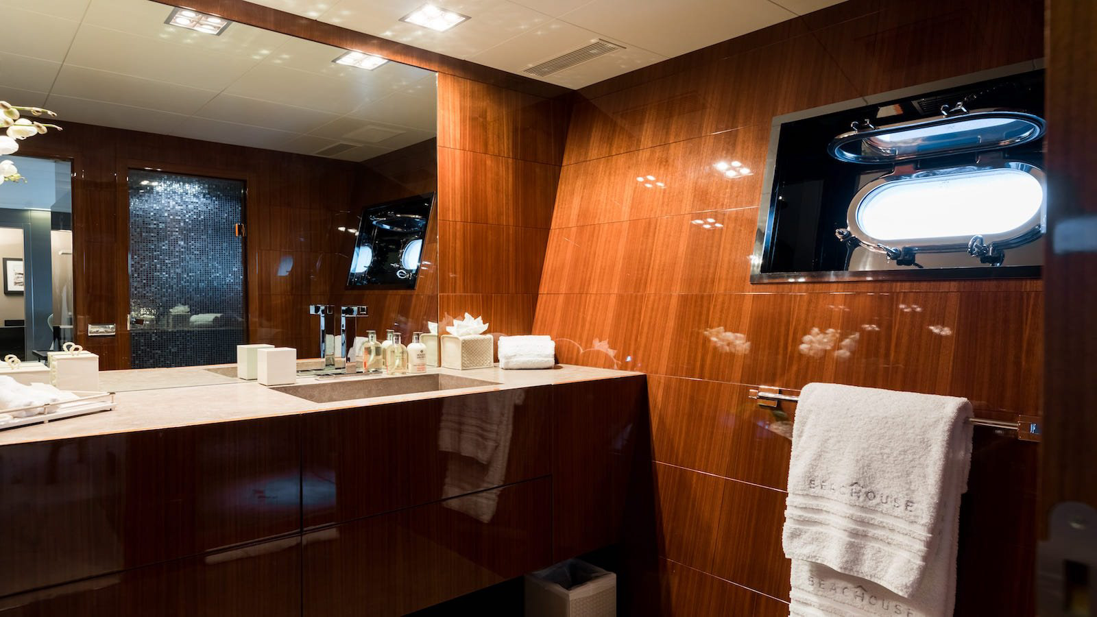 Interior - 18/20