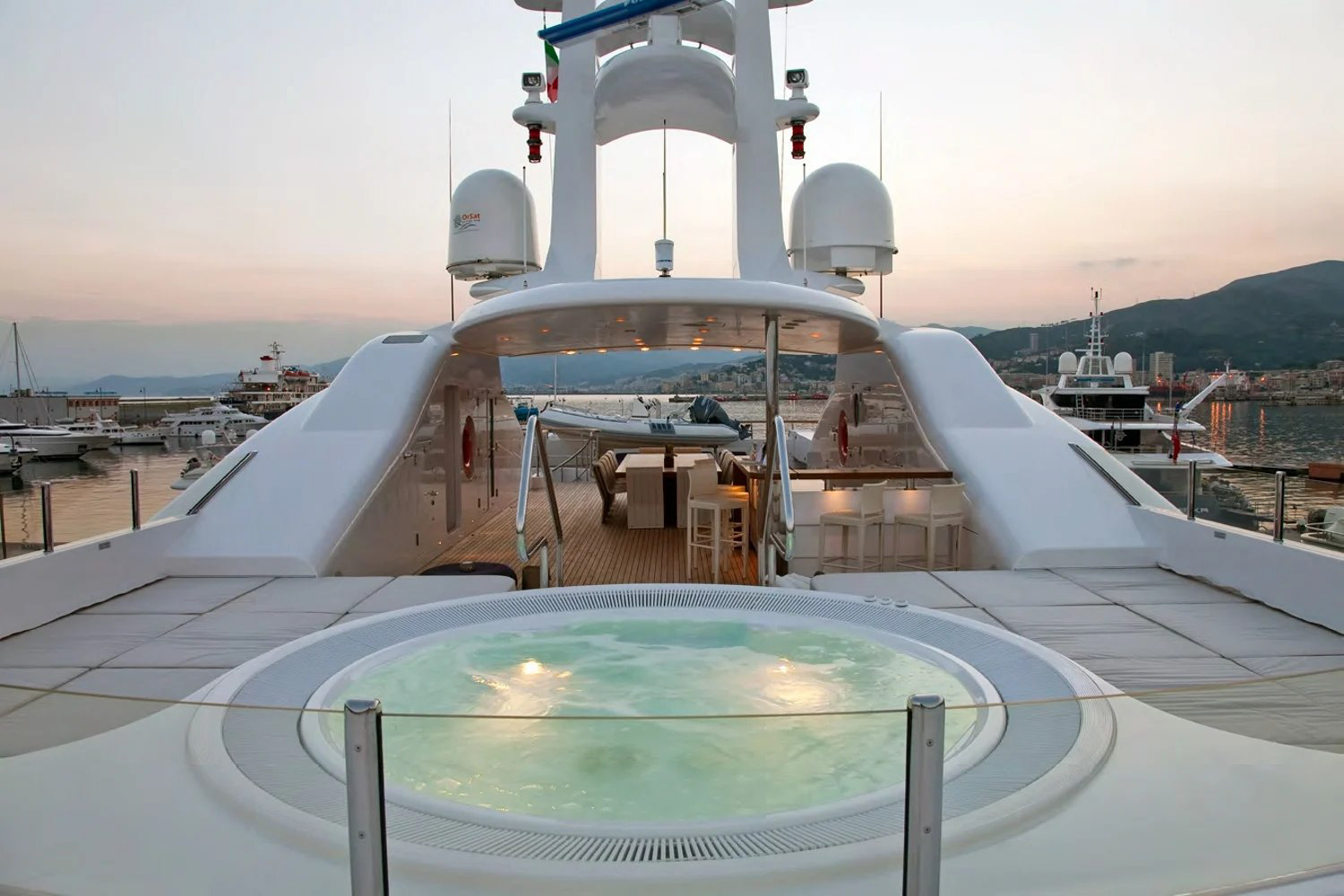 Exterior - 23/25