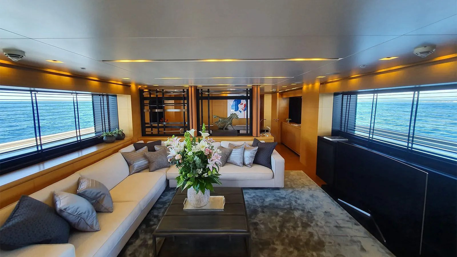 Interior - 6/36