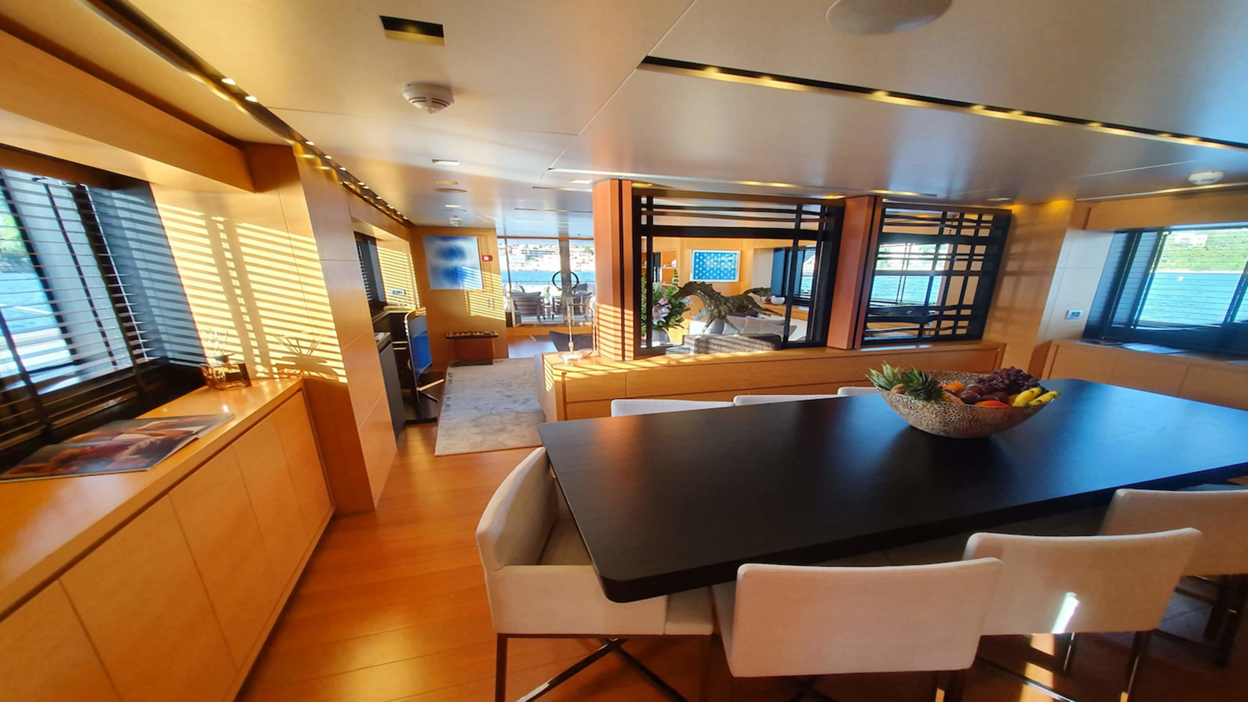 Interior - 11/36