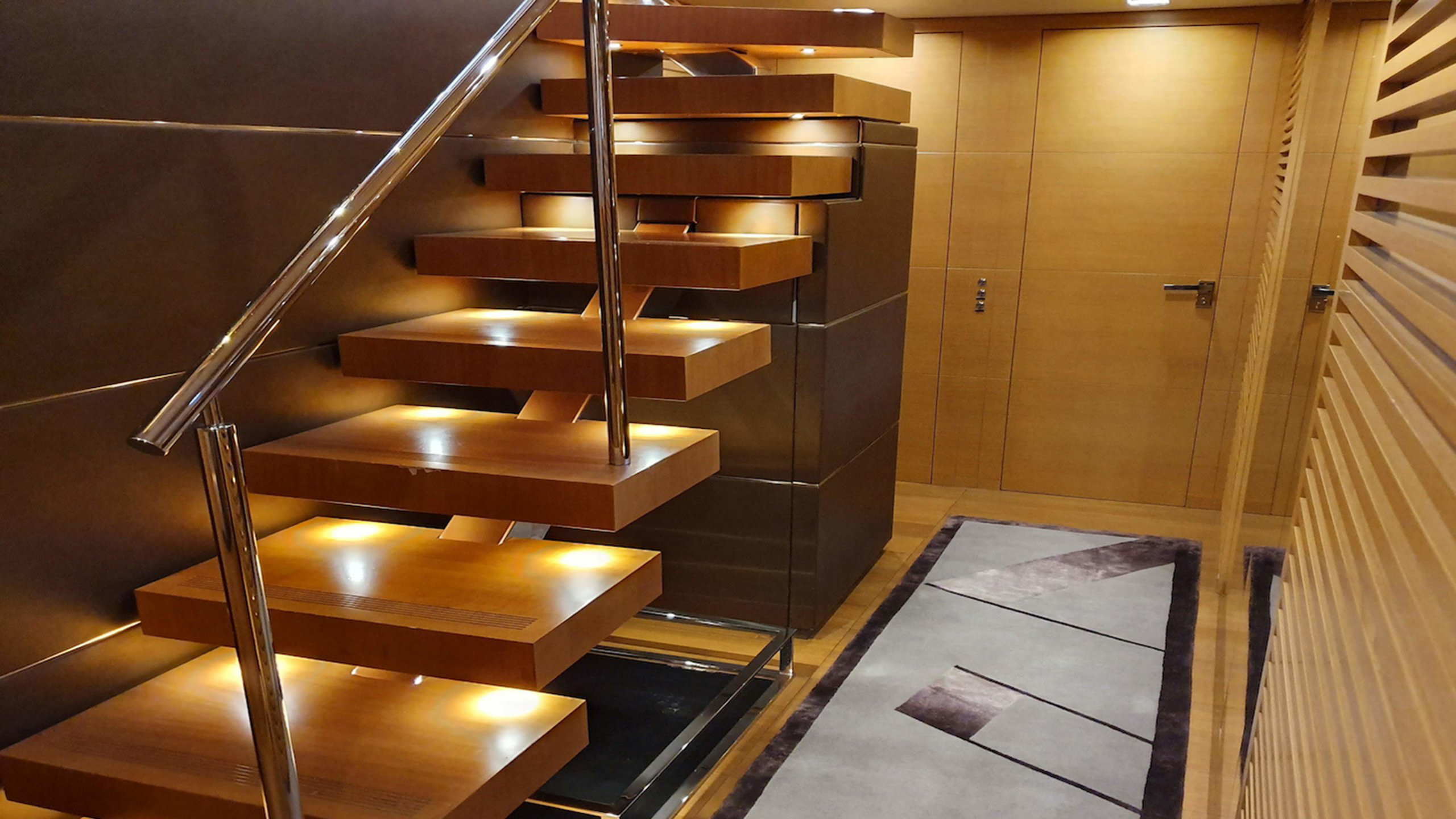 Interior - 16/36