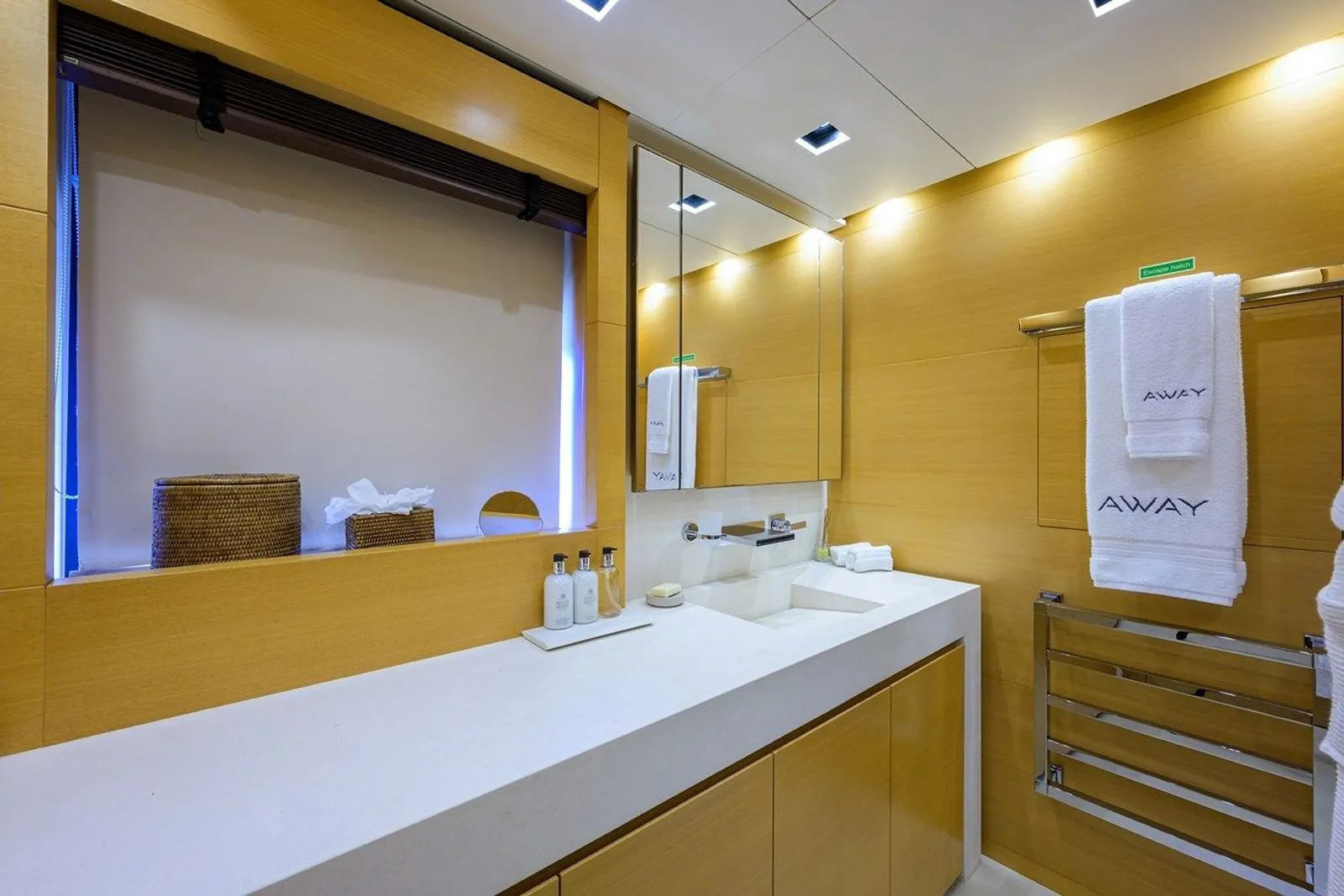 Interior - 30/36