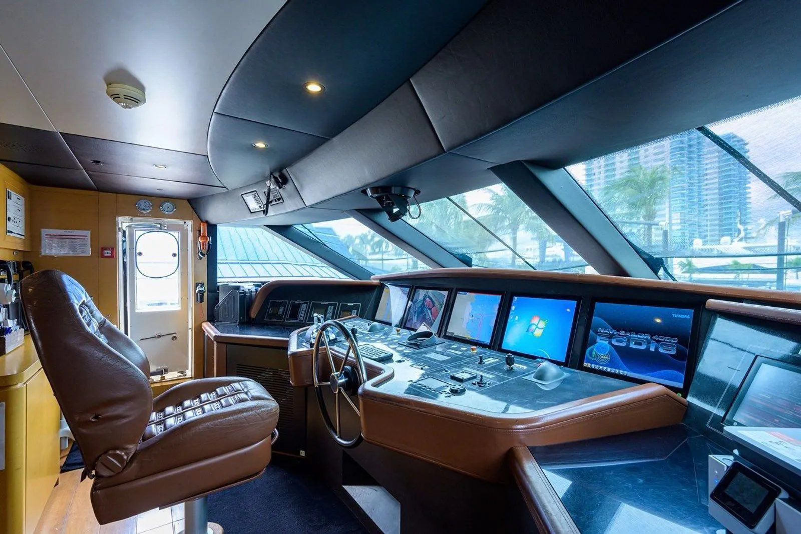 Interior - 34/36