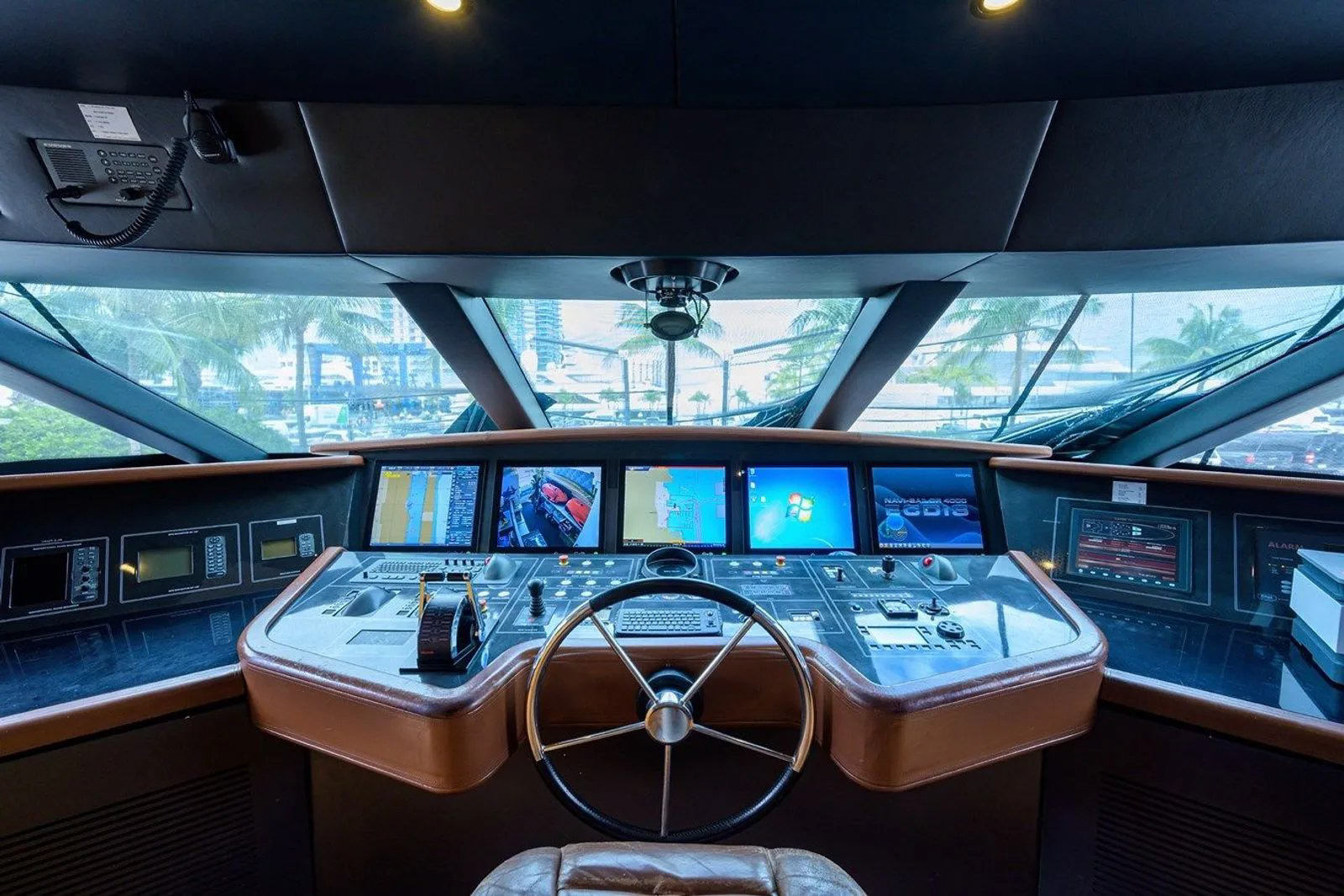 Interior - 35/36