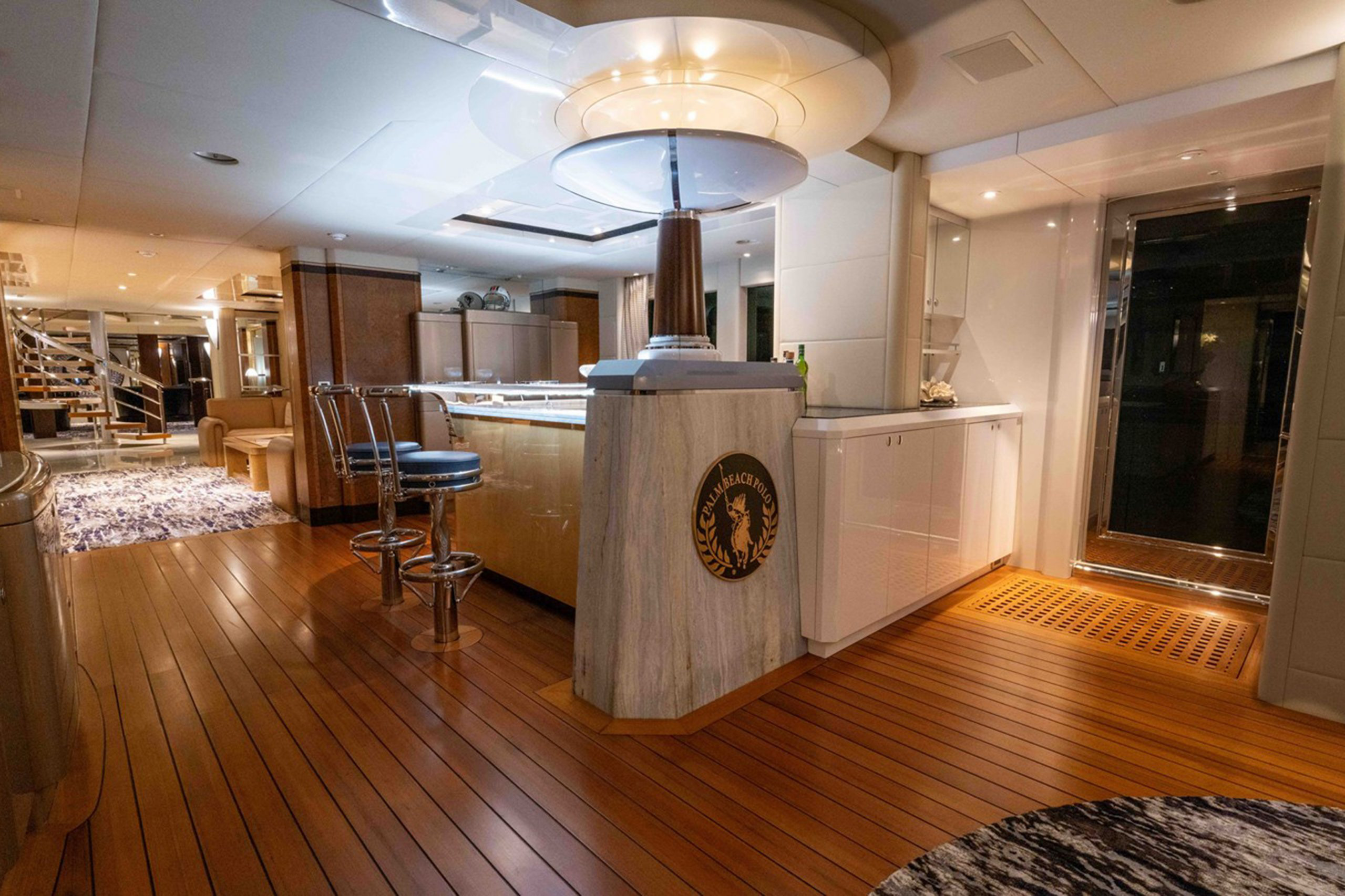 Interior - 3/15
