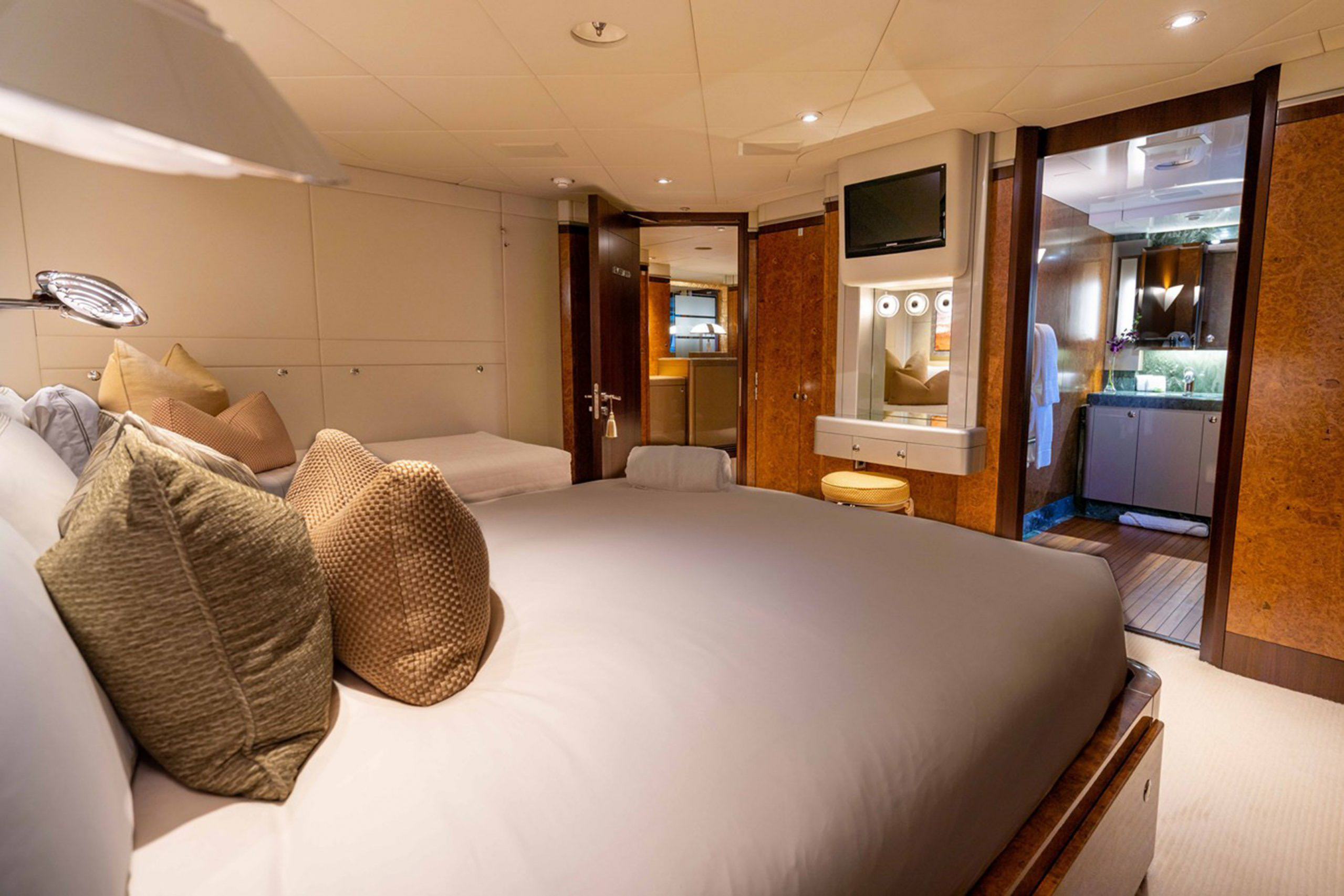 Interior - 9/15