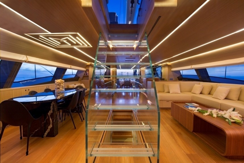 Interior - 4/36