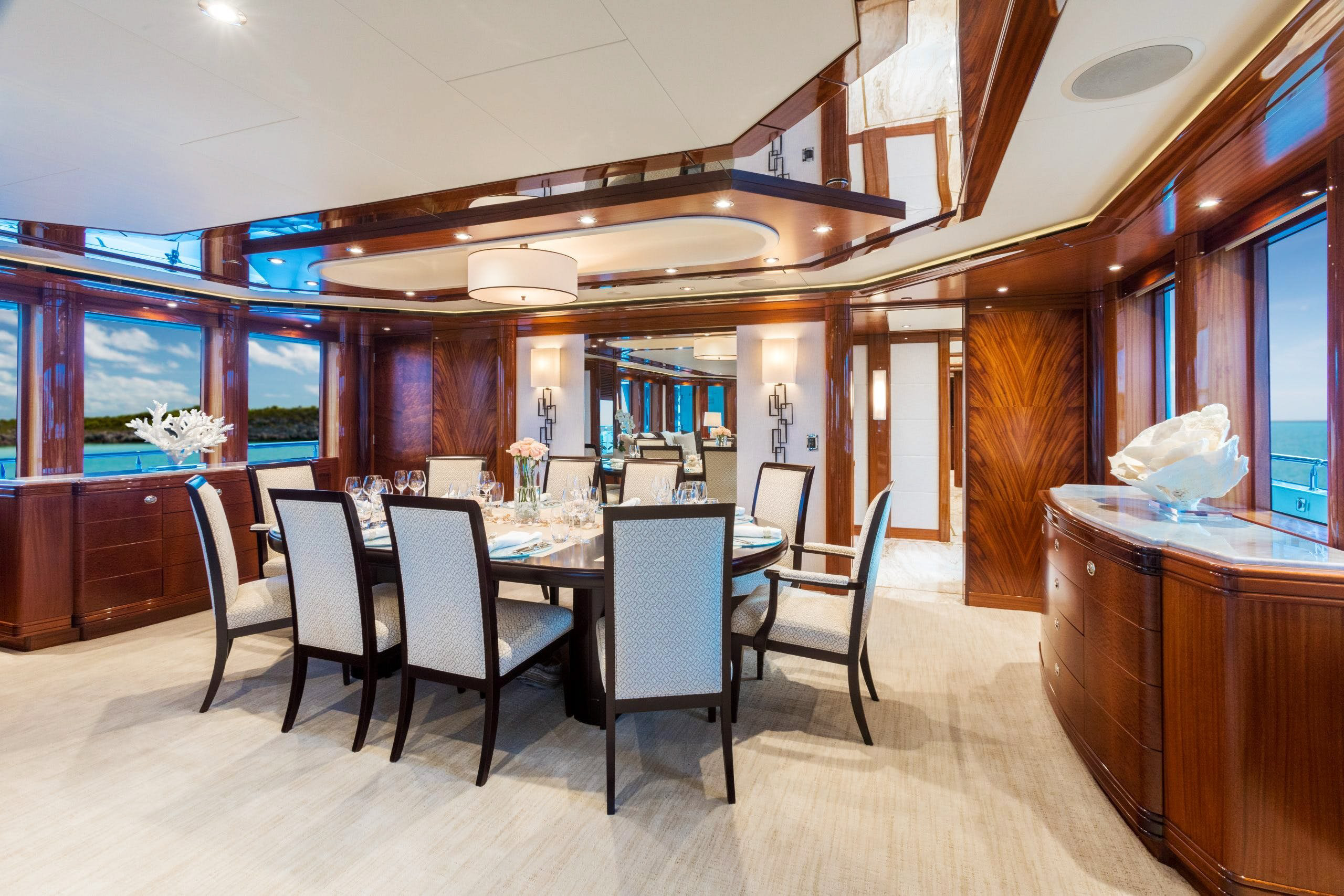Interior - 4/24