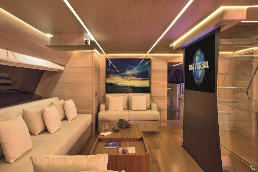 Interior - 9/36
