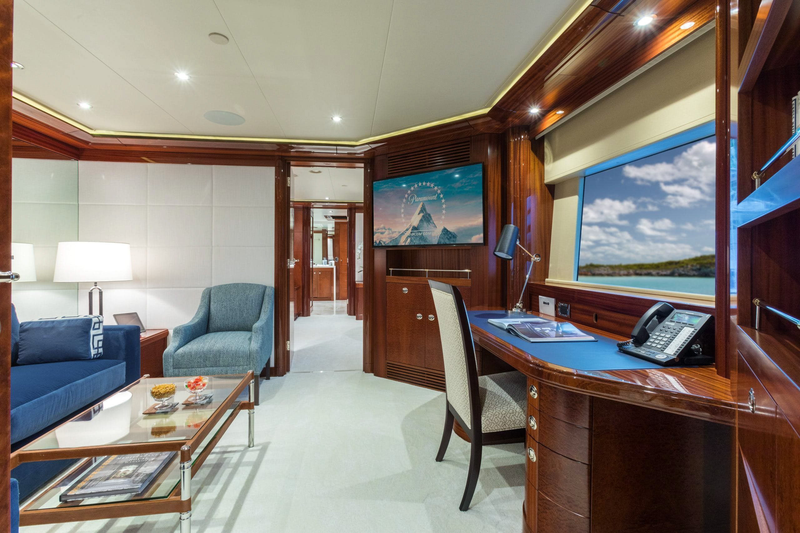 Interior - 12/24