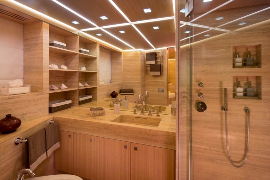 Interior - 26/36