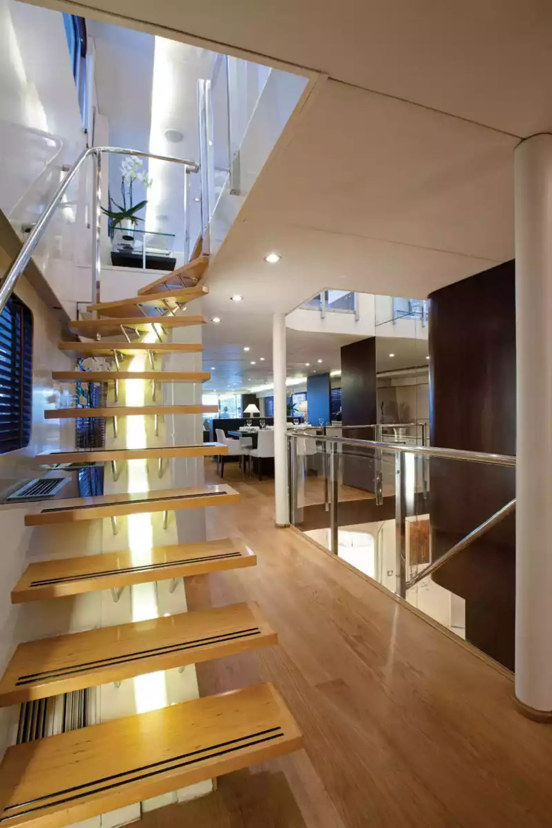 Interior - 13/43