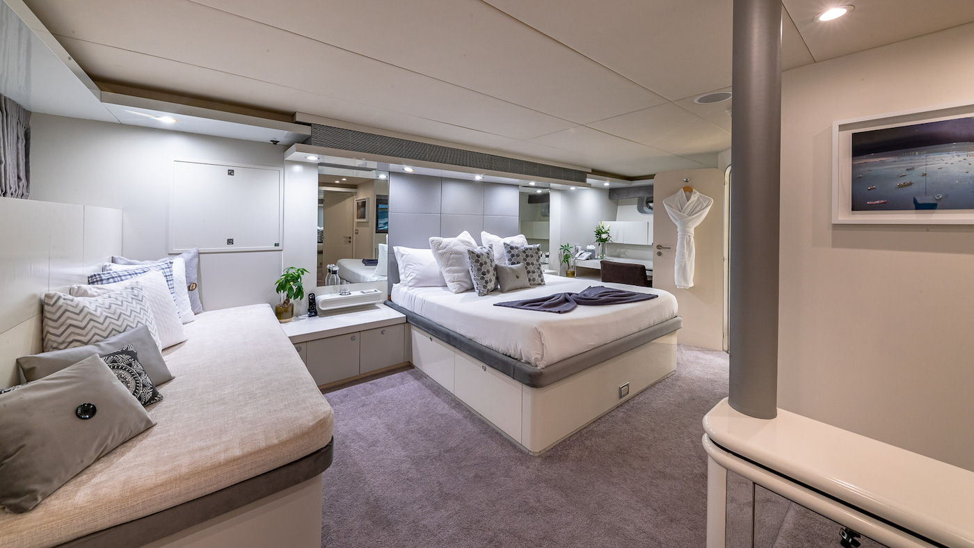 Interior - 16/43
