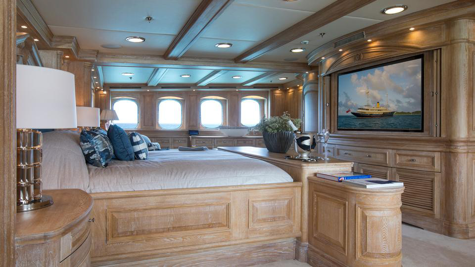 Interior - 52/66