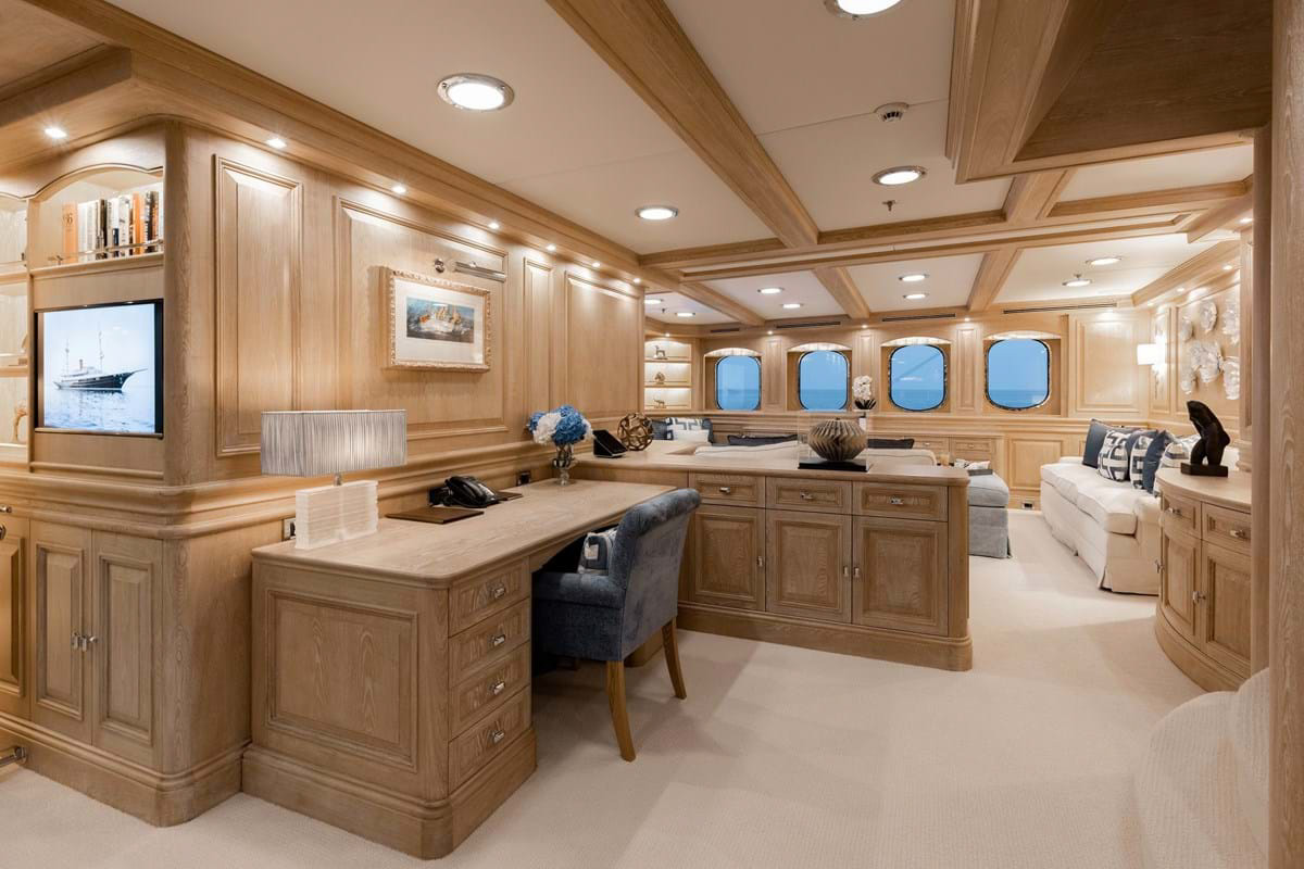 Interior - 56/66