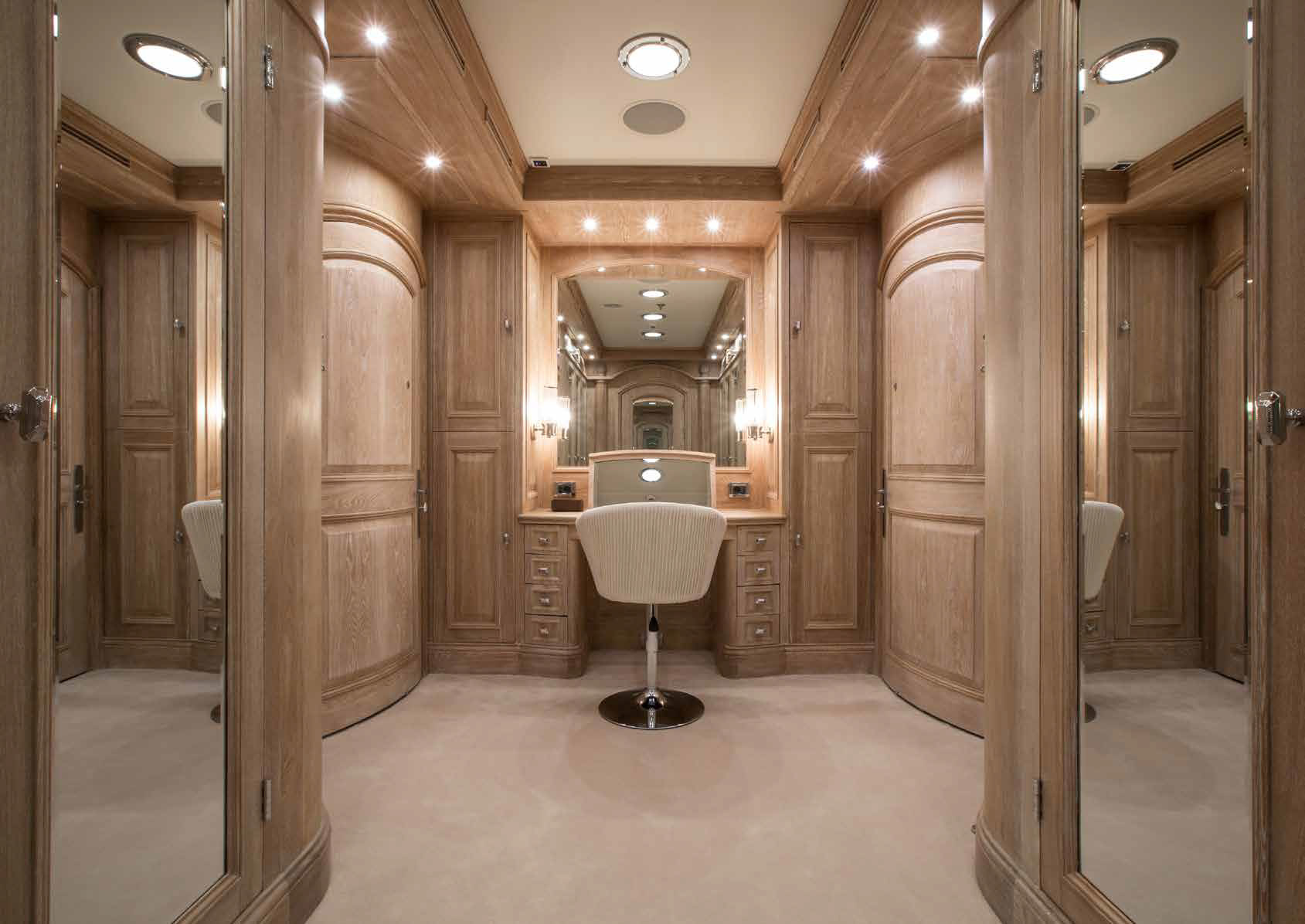 Interior - 58/66