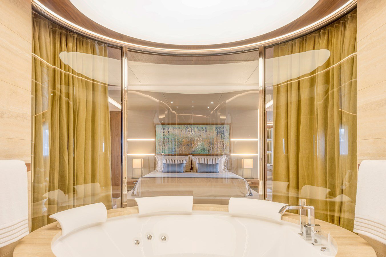 Interior - 16/17