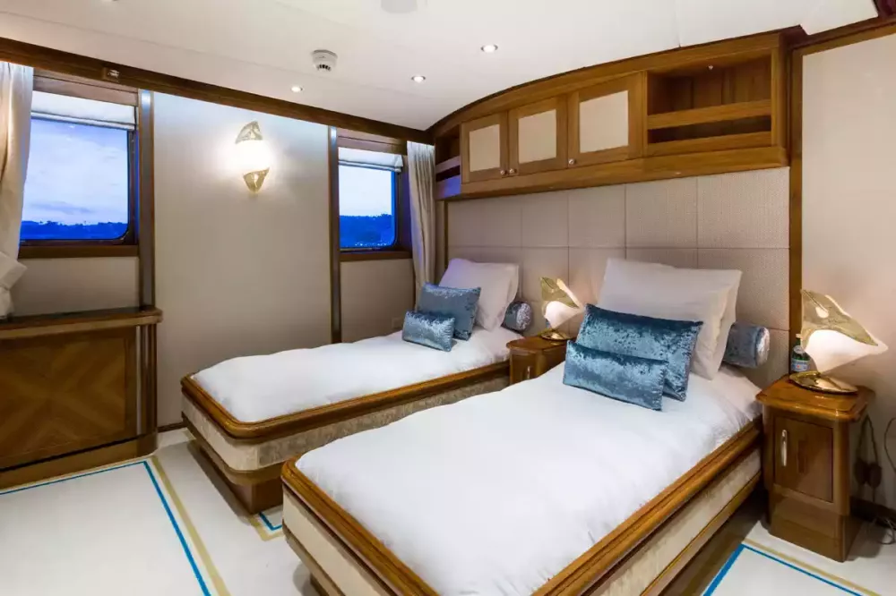 Interior - 45/72