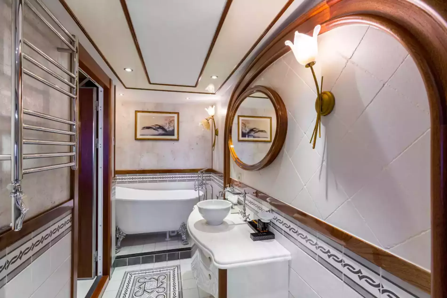 Interior - 54/72