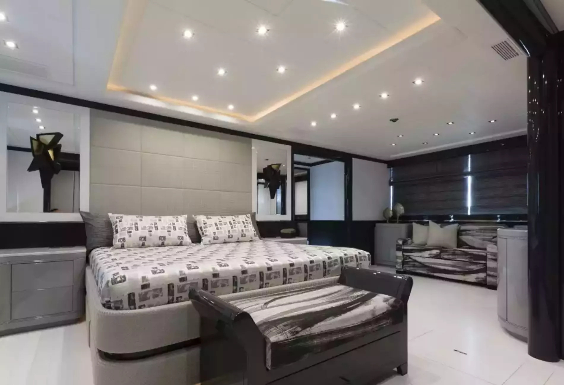 Interior - 9/18