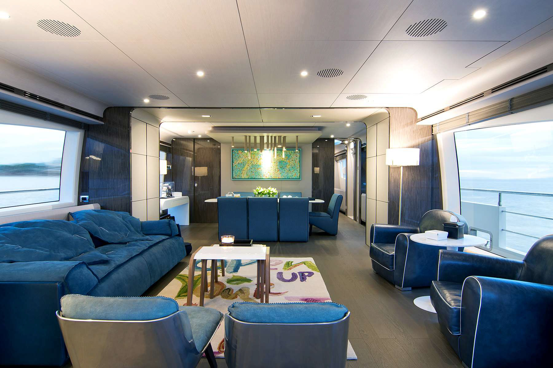 Interior - 0/25