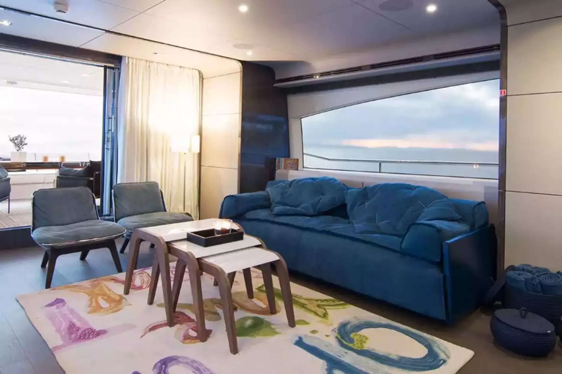 Interior - 2/25