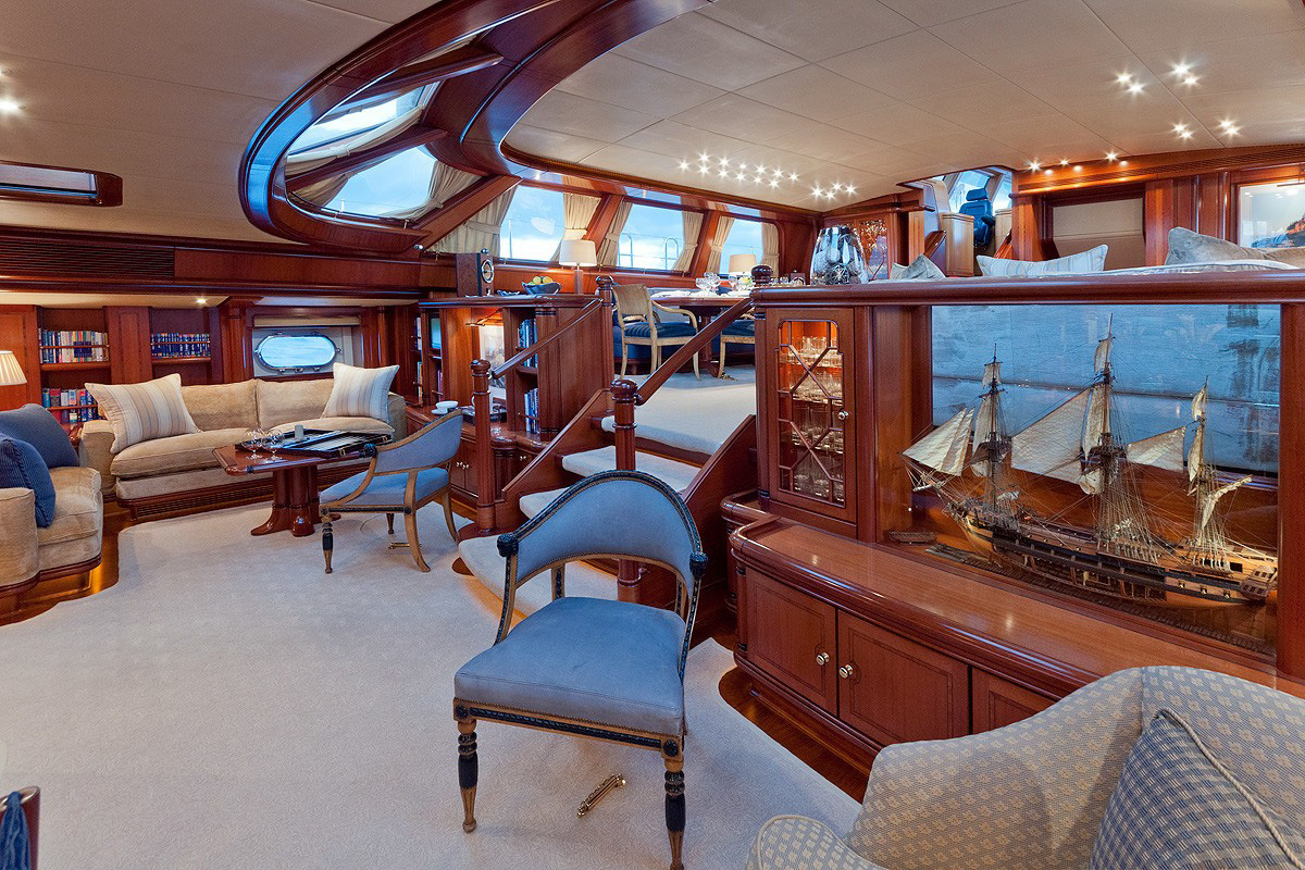 Interior - 2/28